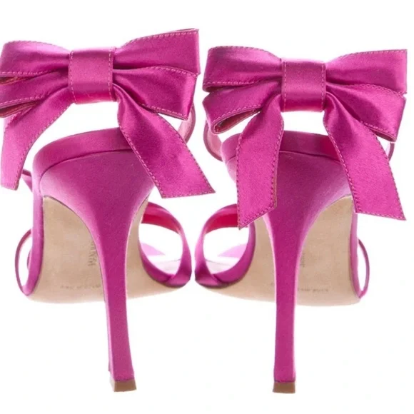 Manolo Blahnik Fuchsia Satin Heels - Picture 2 of 6